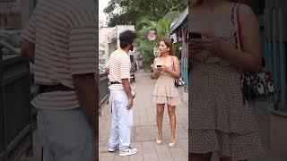 oye it's prank momo||oye it's prank video momo||girl smile #shorts #short #oyeitsprank