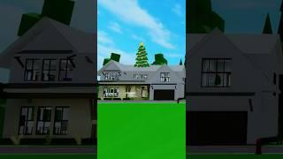 The perfect Christmas Tree #robloxshorts #brookhaven #shorts