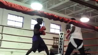 Tj Livingston sparring pro heavyweight boxer rd 1