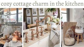 HOW TO ADD COZY COTTAGE CHARM IN YOUR KITCHEN ON A BUDGET