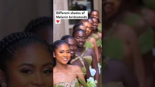 These bridesmaids are gorgeous 