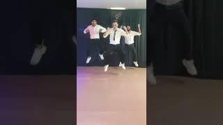 college ki ladkiyon dance