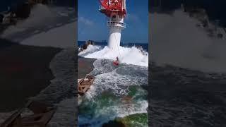 Man in sea #sea #sealovers #men #trending #trendingshorts #trend #shortvideo #shorts #nature #yt