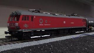 Hornby R3742F | Class 92 Electric Locomotive | DB Cargo Romania | ex-92012 | OO Gauge | Review | HD