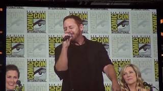 Scott Grimes sings "Daddy's Gone" at SDCC