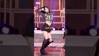 Which BLACKPINK member slayed the step? #jennie #rosé #jisoo #lisa #blackpink #shorts