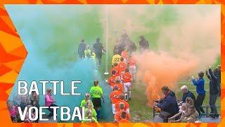 THE BATTLE: VOETBAL (jongens  VS meisjes) met BEUGELSDIJK en VAN ES | ZAPPSPORT