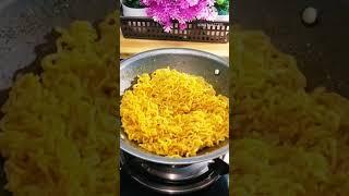 special chilli Maggi #food #ritu #viral #recipeshorts #ritushorts #foodie #recipe #maggi #