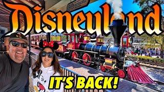 MAJOR DISNEYLAND UPDATE! NEW MONORAIL Entrance + New Breakfast & SURPRISE TRAIN RETURN!