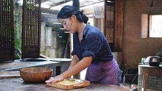 Mid-Autumn Festival Mooncakes | After grown up, mooncake means not only appetite, but also reunion.