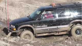 Joe hill jamming at Oakville Mud Bog / SAND TROOPERS