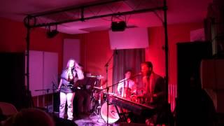 Lewis Knudsen performs "Dance" live at Cà d'Zan House Concerts 10/12/2014