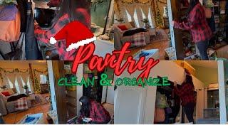 2024 VLOGMAS DAY 3 // CLEAN & ORGANIZE MY PANTRY