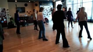 GLORIA, an Ultra-Beginner line dance