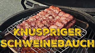 KNUSPRIGER SCHWEINEBAUCH VOM GRILL - Hier kracht es gewaltig!