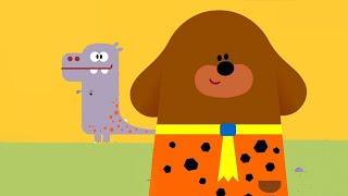 Dinosauri e Duggee!  | Maratona +60 Minuti | Scopri le Creature Con Duggee | Hey Duggee Italiano