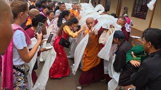 ༄། ཐེག་མཆོག་རྣམ་གྲོལ་བཤད་དར་རྒྱས་གླིང་དུ་གུ་རུའི་གོས་སྐུ་མཐོང་གྲོལ་ཆེན་མོ་མཇལ་ཁ་གནང་བ།