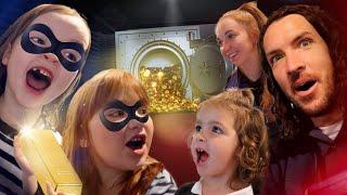 ROBBER FAMiLY escape the POLiCE!! Then become a Good Spy Family! Adley Niko & Navey undercover cops