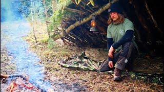 Uk solo bushcraft Natural shelter Wildcamping