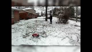 full video of Emaxx in the snow brushless