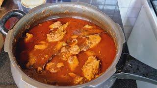 चिकन करी || Basic Chicken Curry For Beginners...In 10 mins Preparation Time