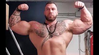 Greek bodybuilder Giannis Alibertis - Off season muscle checking (110kg/243lb)