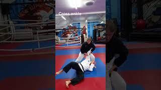 Cross ankle (Kurosuankuru) #jujitsu #martialarts #training #womeninmartialarts #blackbelt