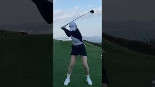 이상적인 스윙다 아는데 안된다구요?NO!!!! 모르고 있을 확률이 높아요예쁜여자골퍼 Great swing#golf #shorts 박미리프로