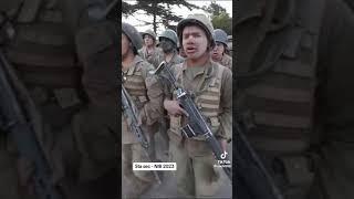 Postulantes a SV del Ejercito Argentino alentando el trote