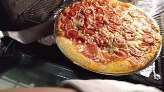 Pizza artesanal hecha en casa, 21 de mayo de 2020