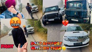 A Fortuner hits my Thar on highway *Roadrage*