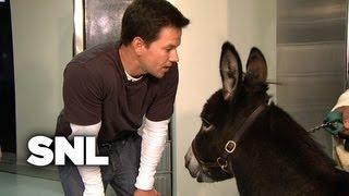 Backstage: Mark Wahlberg Confronts Andy Samberg - SNL