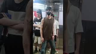 230808 XiaZhiguang 夏之光 off to work for drama 《少年白马醉春风》️