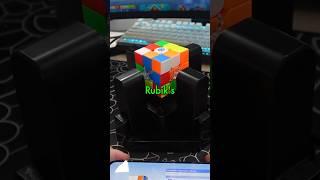 This Robot Solves Rubiks Cubes  #shorts