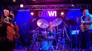 Dave Holland Trio, New Morning, Paris, april 09, 2024