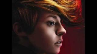 La Roux - Bulletproof.wmv