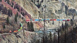 Gigantic Freight Trains Meet In Canada’s Directional Running Corridor Along The Thompson Canyon!