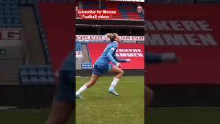 Women’s Football Insane Skill. #womenfootball #womensoccer #uswnt #lionesses