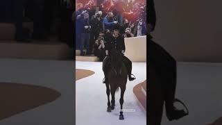 Horse at Chanel Fashion Show in Paris 2022 #parisfashionweek #ss22 #couture