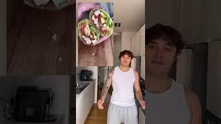 FİT MARUL DÜRÜM TARİFİ - EMİR ELİDEMİR #shorts #dürüm #tarif #food #shortvideo #shortsfeed