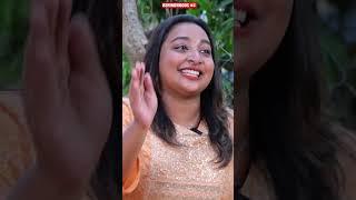 "കാക്ക കുളിച്ചാൽ കൊക്കാവില്ലല്ലോ?"|Ummayum Monum|Super Fun Family