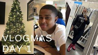 VLOGMAS DAY 1/My Life has forever changed/My tree is up