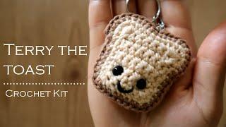 Terry the Toast Crochet Kit - Amigurumi Keychain