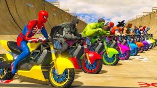 hombre araña en moto | GTA 5 moto moto vs desafío de tren para superhéroes en mega rampa