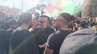 "Buffone, vai via". Lo youtuber Cicalone cacciato dalla manifestazione pro-Palestina