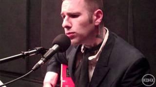 Nick 13 "Carry My Body Down" Live at KDHX 6/16/11 (HD)