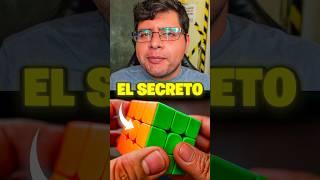 Así es como los PROFESIONALES lo hacen tan RÁPIDO  #rubik #cuborubik #rubikscube #cubos #viral