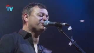 Manic Street Preachers - A Design for Life - live at Eden Sessions 2016