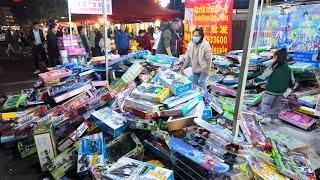 Yiwu Santing Road Night Market (Binwang Night Market), Zhejiang, China