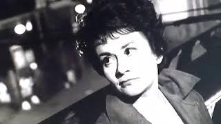 Dame Joan Plowright - With one look